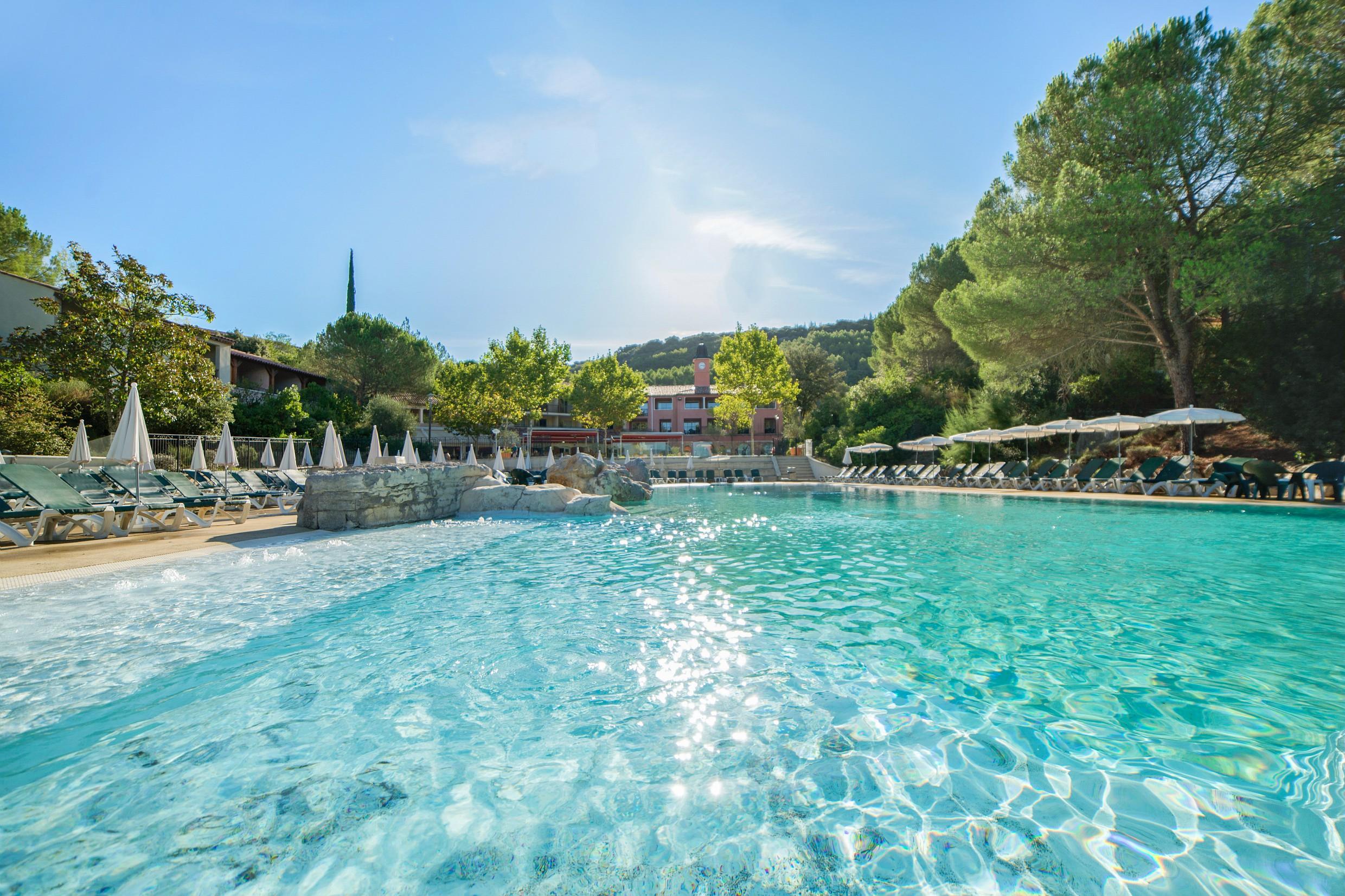 Sowell Hotels Ardeche Grospierres Exterior foto