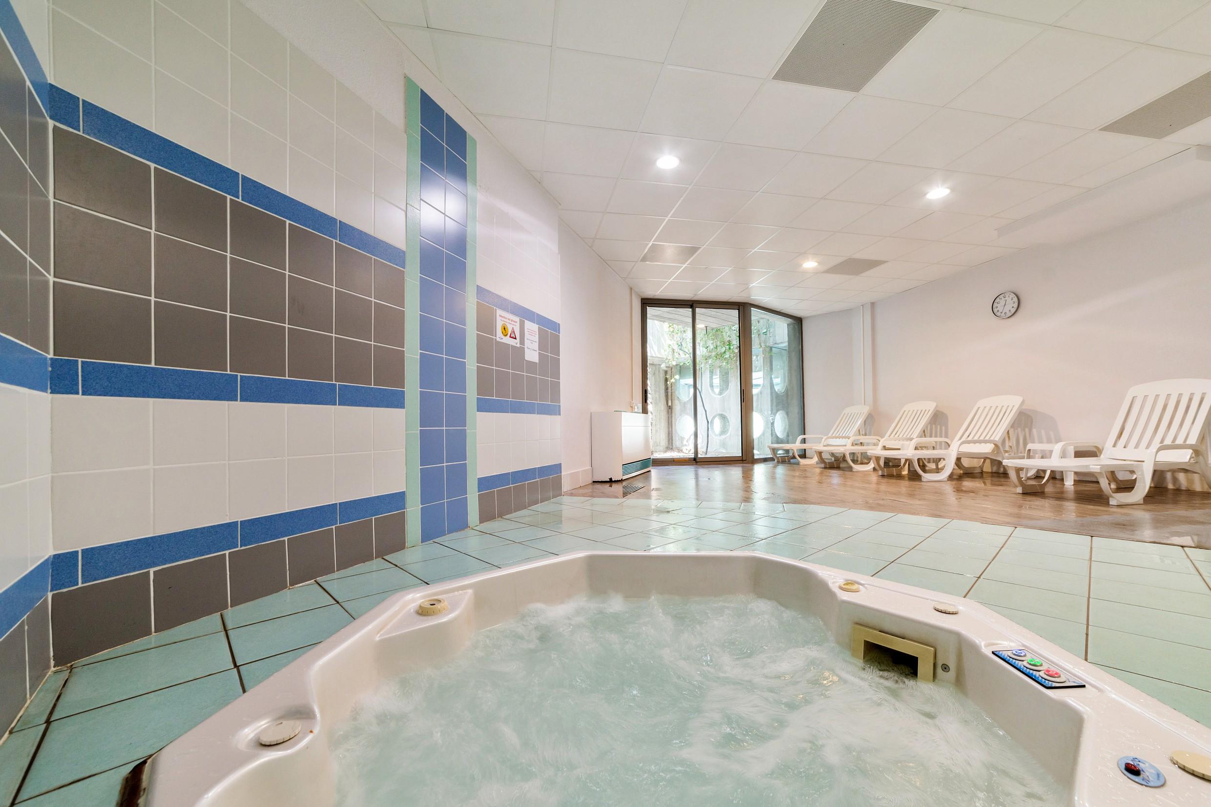Sowell Hotels Ardeche Grospierres Exterior foto