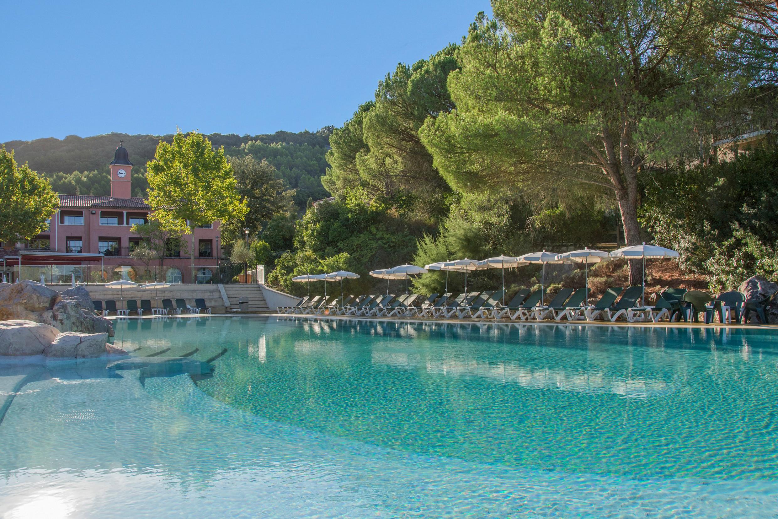 Sowell Hotels Ardeche Grospierres Exterior foto